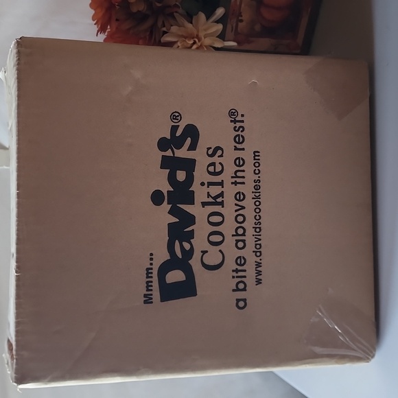 NEW, David's Cookies Jar. - Picture 2 of 9